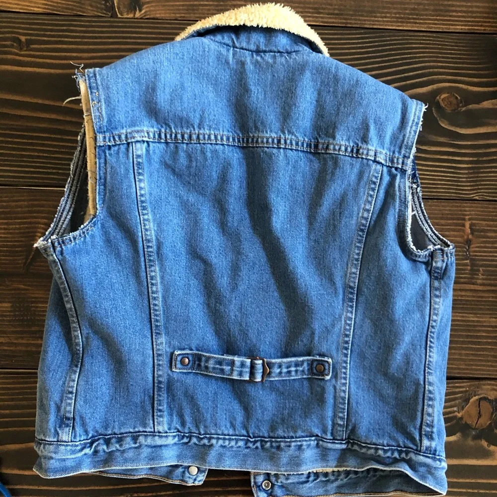 Levi's Blue Denim Sherpa-Lined Vest with Cream Collar